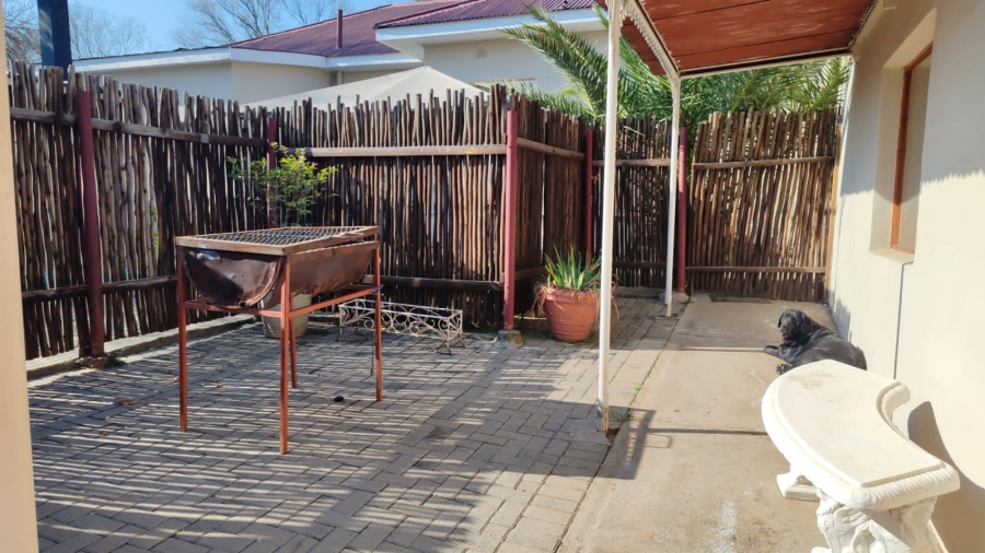 6 Bedroom Property for Sale in Arbor View Eastern Cape
